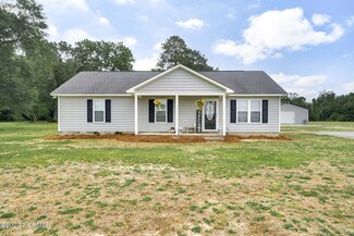 1109 Hallsville Rd, Beulaville, NC 28518