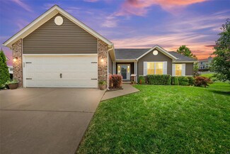 319 Rockport Dr, Troy, MO 63379