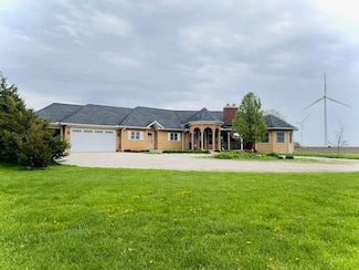 1976 E 24th Rd, Ransom, IL 60470