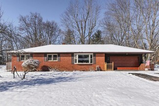 5762 Henderson Dr, Brownsburg, IN 46112