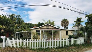 4581 Steele St, West Palm Beach, FL 33417