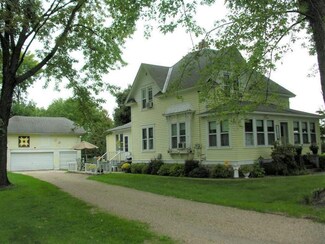 4683 Goldenrod Ave, Toeterville, IA 50481