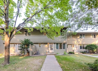 285 Windsor Ln, New Brighton, MN 55112