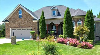 4623 Orchard Grove Dr, Clemmons, NC 27012