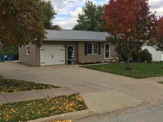 331 Blackberry Ave, Riverside, IA 52327