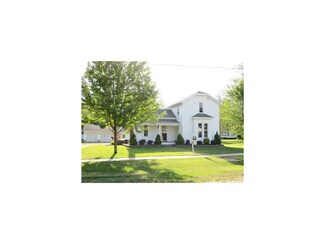 411 N Jackson St, Lisbon, IA 52253