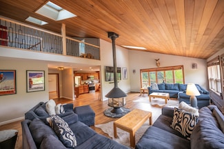55 Joan's Ridge Rd, Dover, VT 05356