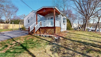 176 Nursery Ave, Woonsocket, RI 02895