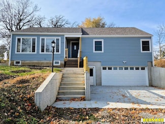 1116 5th St, Peru, NE 68421