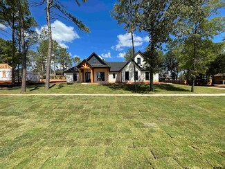 12212 12212 Hackberry Hollow, Lindale, TX 75771