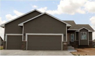 11711 W Wilkinson Ct, Maize, KS 67101