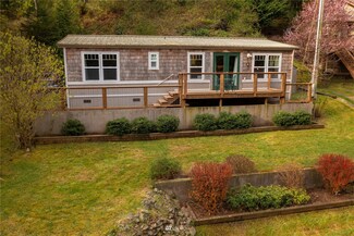 2905 Cedar Ave, Lummi Island, WA 98262