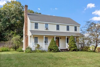 11 Jewel Dr, Leominster, MA 01453