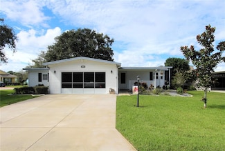 442 Sioux Blvd, Oak Hill, FL 32759