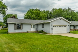 1455 Nova Rd, Sandwich, IL 60548
