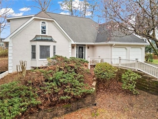 10625 Haynes Forest Dr, Alpharetta, GA 30022