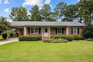1113 Fulcher Ln, New Bern, NC 28562