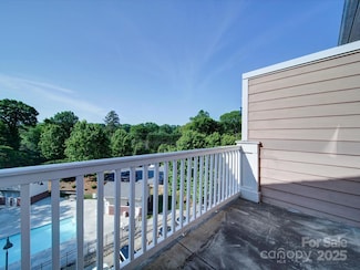 1000 E Woodlawn Rd Unit 402, Charlotte, NC 28209