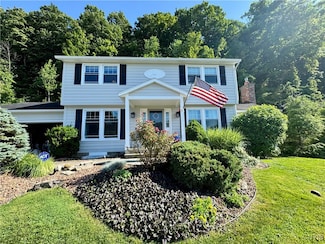 116 Peridot Dr, Syracuse, NY 13219