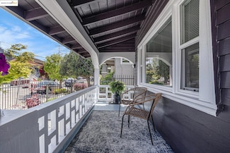 879 45th St, Emeryville, CA 94608