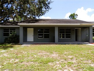 1507 & 1509 Bassage Rd, Sebring, FL 33875