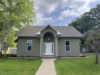 2015 Azalea Dr, Malvern, AR 72104