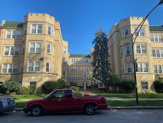 7011 S Merrill Ave Unit 301, Chicago, IL 60649