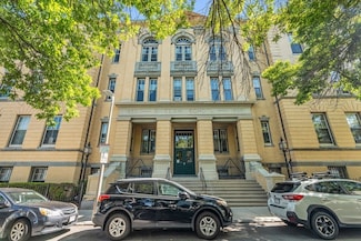 350 W 4th St Unit 406, Boston, MA 02127