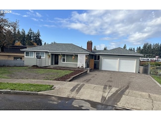 555 Welter Cir, Gladstone, OR 97027