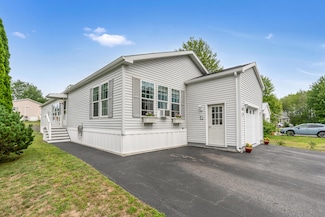 245 Deerwood St, Scarborough, ME 04074