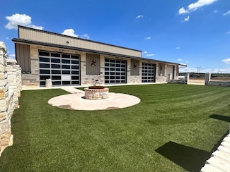 1089 Tennyson Rd, Bronte, TX 76933