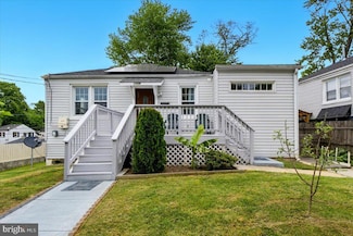 1209 Chapel Oaks Dr, Capitol Heights, MD 20743