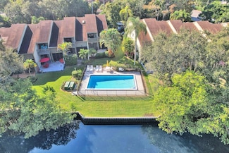 81 NE 17th Ct, Fort Lauderdale, FL 33305