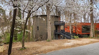 595 Overbrook Dr NW, Atlanta, GA 30318
