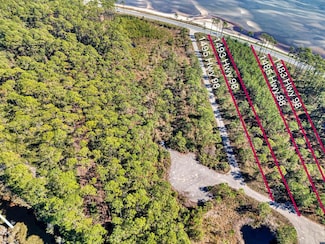 1483 Us Highway 98, Eastpoint, FL 32328