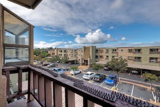 3140 Midway Dr Unit 305, San Diego, CA 92110