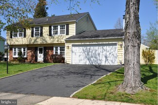 4204 Minstrell Ln, Fairfax, VA 22033