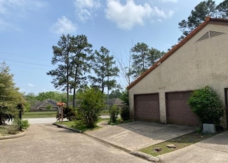 16015 Golf Club Dr, Crosby, TX 77532