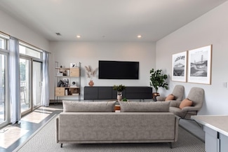 2407 8th Ave S Unit 313, Nashville, TN 37204