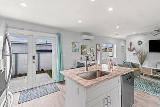 E33 12th Ave, Stock Island, FL 33040