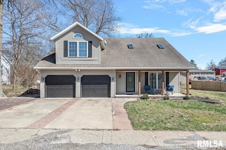 300 N Walnut St Unit 1, Rochester, IL 62563