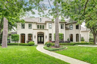 9 Creekside Cir, Houston, TX 77024