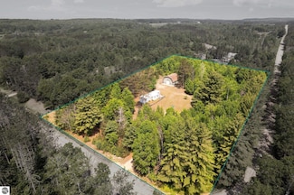 6038 Maple Hill Rd SW, Fife Lake, MI 49633