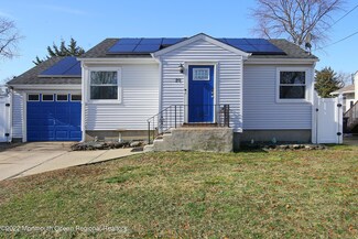 29 Brown Ave, Hazlet, NJ 07730