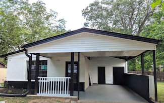 2115 Oakhurst Cir, Spartanburg, SC 29302