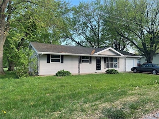 210 Scenic Dr, Elsberry, MO 63343