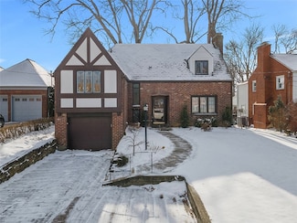 538 Westover Rd, Pittsburgh, PA 15228