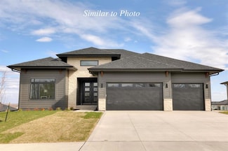 980 65th St, West Des Moines, IA 50266