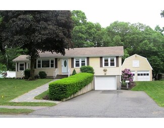 64 Hemlock St, East Walpole, MA 02032