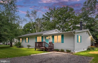 161 8th St, Colonial Beach, VA 22443